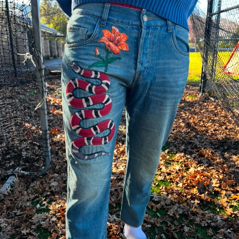 GUCCI MEN JEANS RED SNAKE FLOWER 33 32 EMBROIDERY EMBLEM ITALY COBRA TIGER WOLF